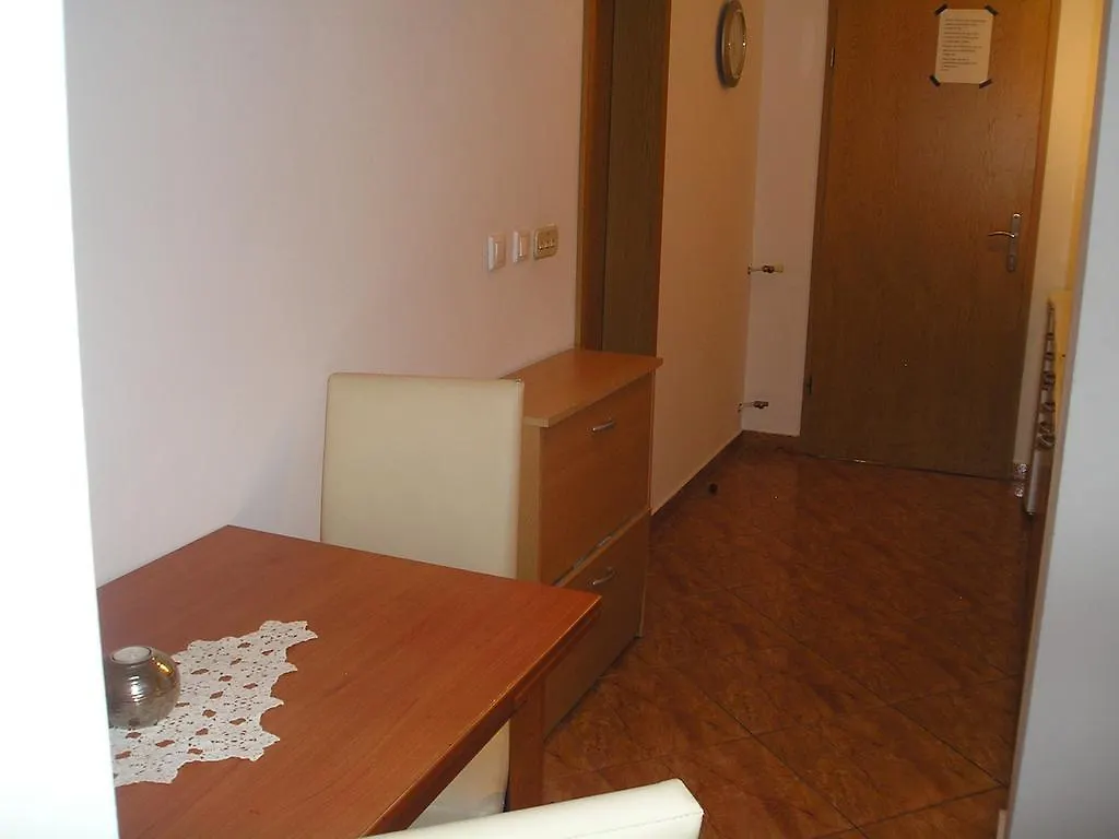 Apartments Eni Lovran