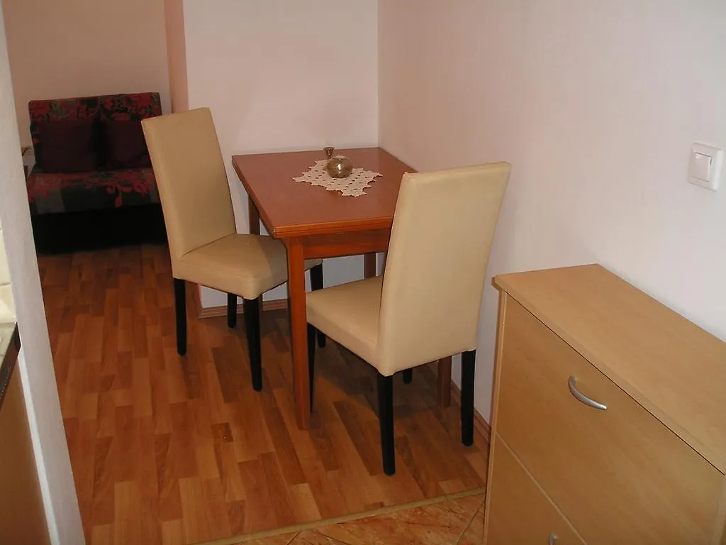 Apartments Eni Lovran