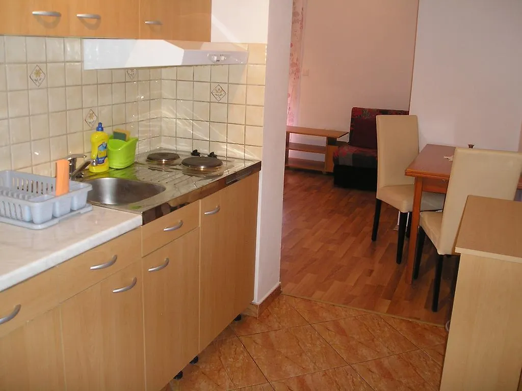 Apartments Eni Lovran