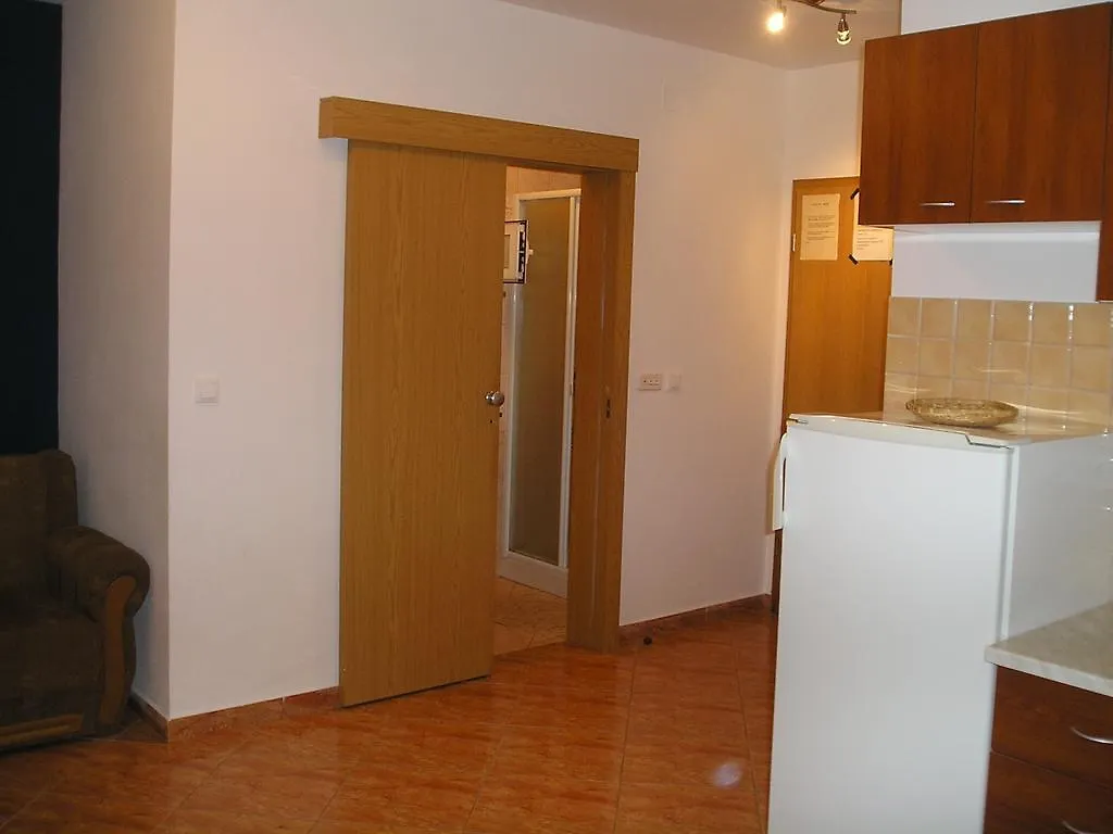 Apartments Eni Lovran