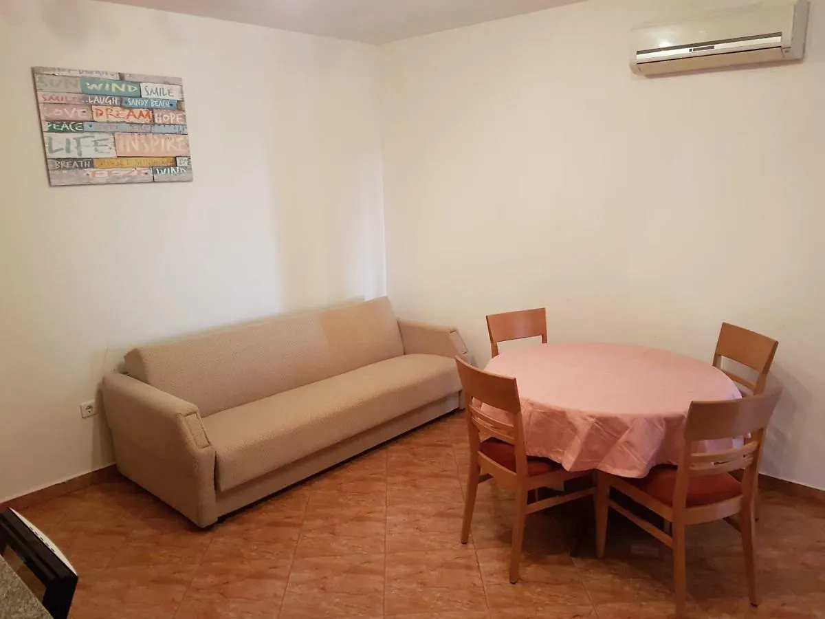 Apartments Eni Lovran