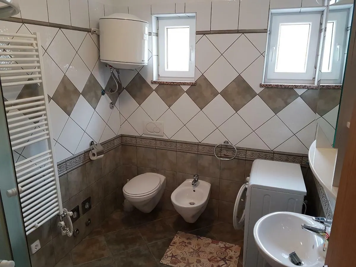 Apartments Eni Lovran 0*,  Croatia
