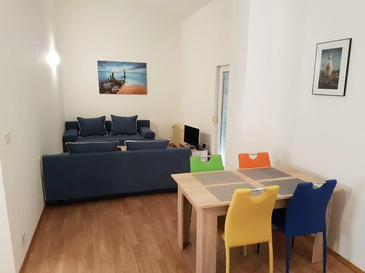 Apartments Eni Lovran