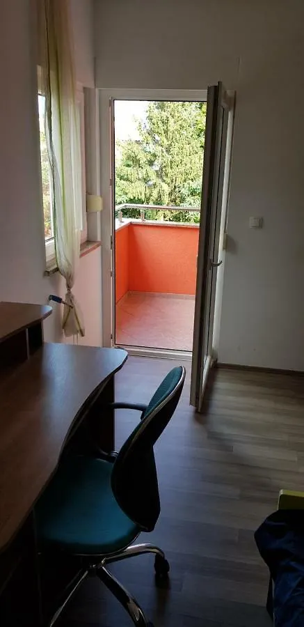 Apartments Eni Lovran 0*,